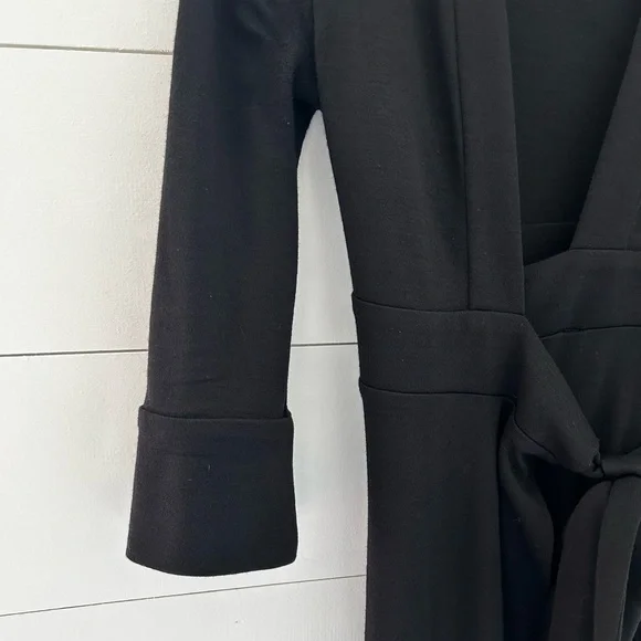 Diane Von Furstenburg 100% Wool Wrap Dress - Picture 3 of 9